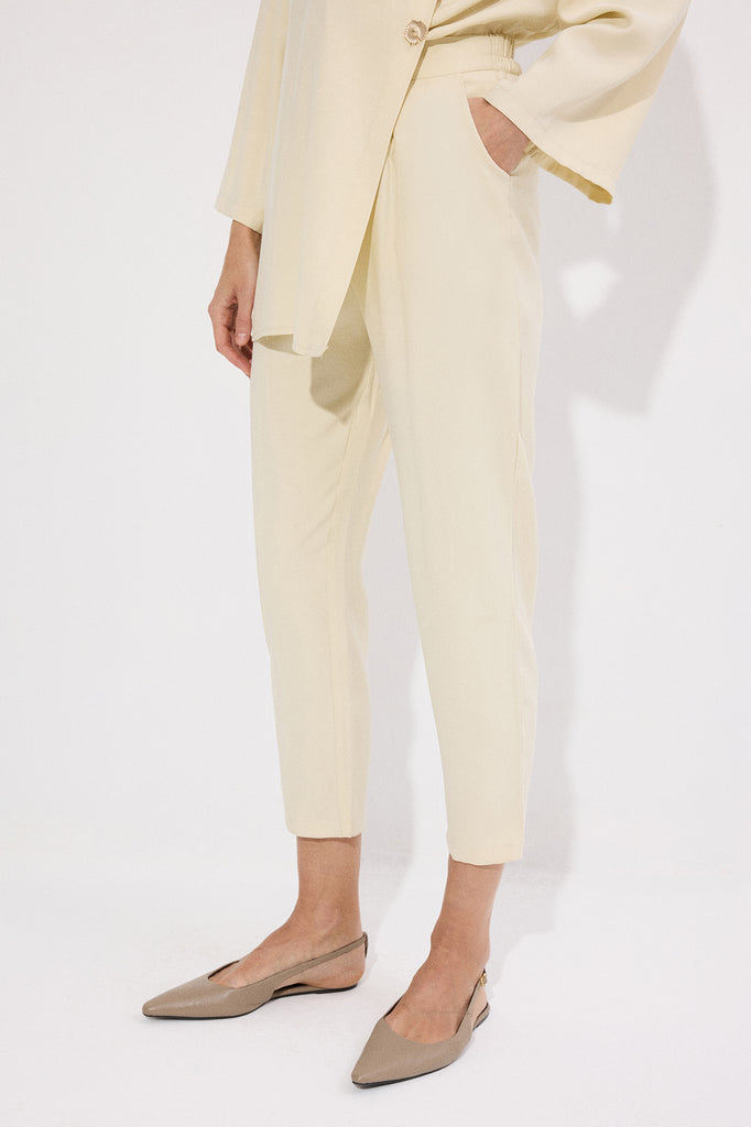 ASSYMMETRICAL BUTTONED SET